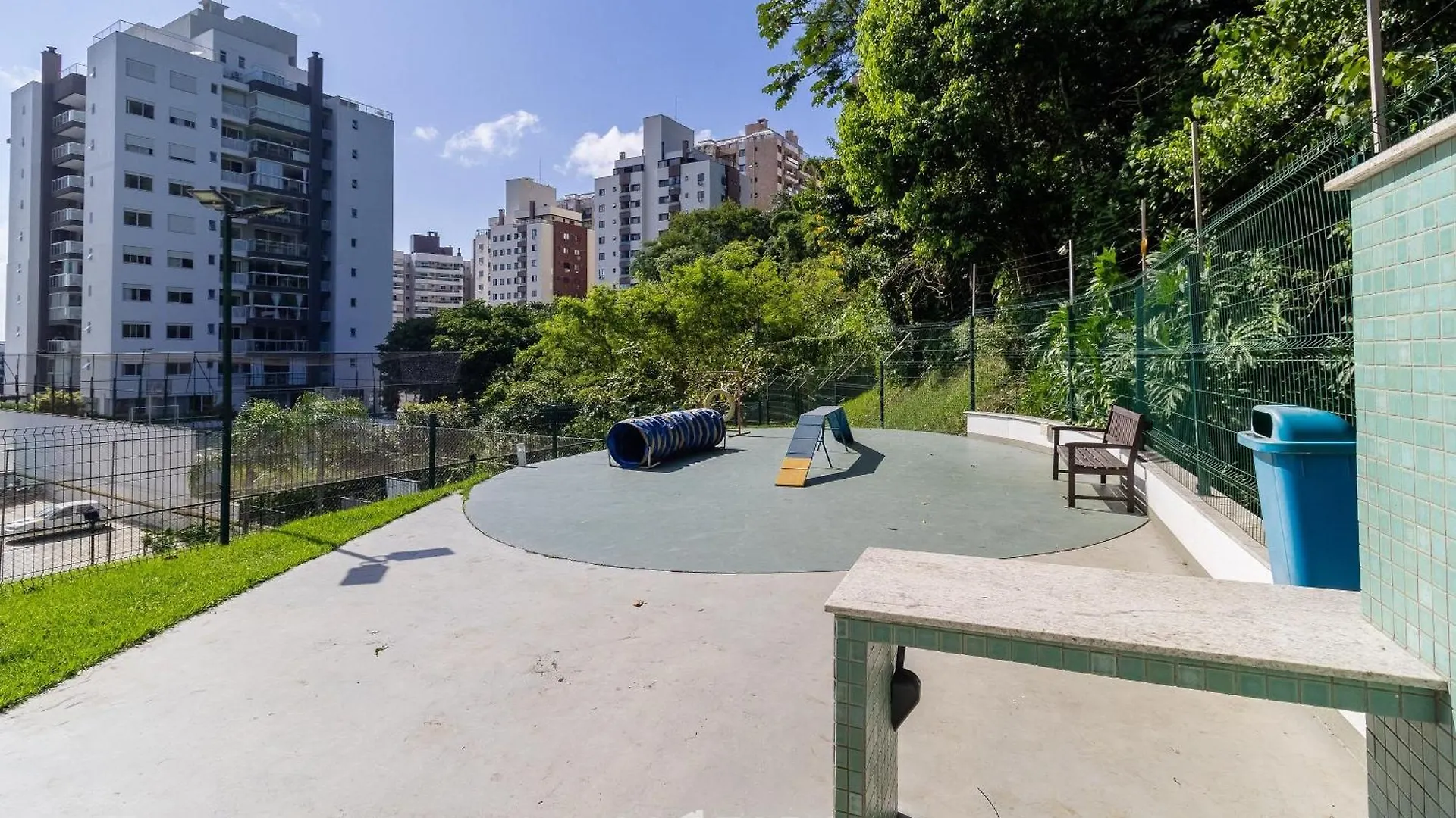 Apto Completo C/ Vista Incrivel! Lrc0703 Florianopolis 0*,